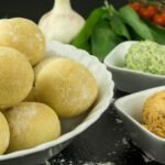 meal, cook, tasty, food, preparation, ingredient, gourmet, nourishment, enjoy the meal, italy, pizza rolls, pizza, butter, herb butter, wild garlic, tomatoes, garlic